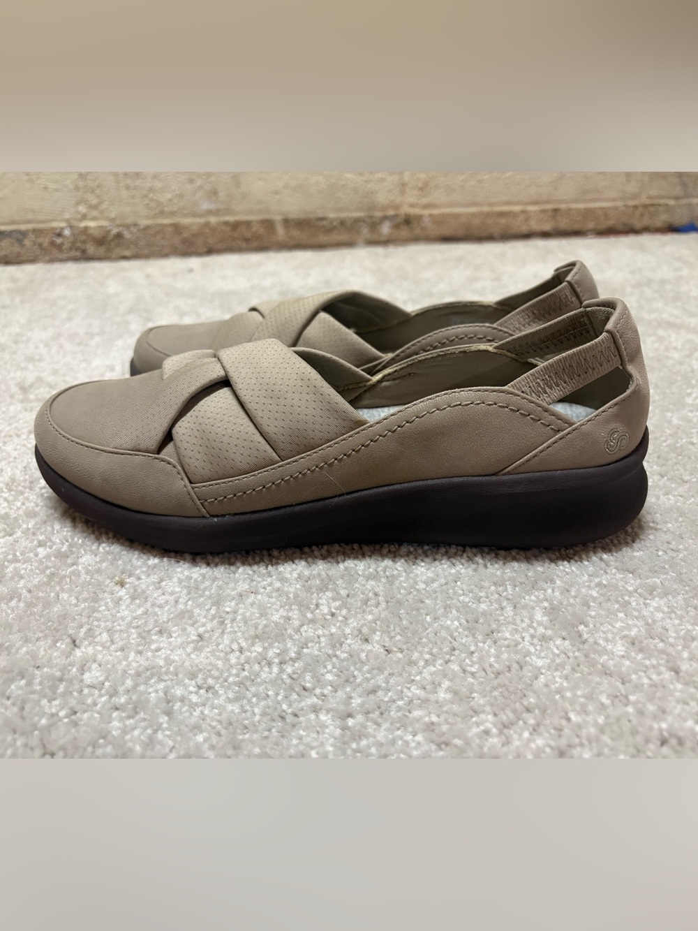 Brand New Clarks Cloudsteppers Sillian 2.0 Tan Brown Size 8 1/2